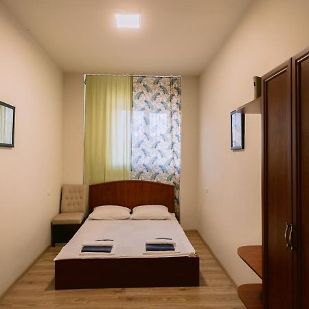 Gyumri Apart Hotel Ngoại thất bức ảnh