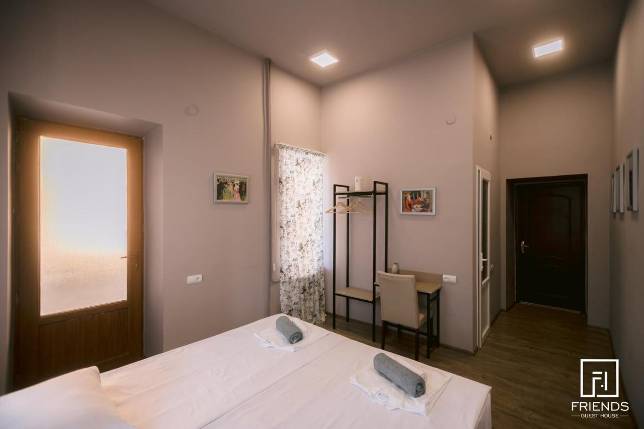 Gyumri Apart Hotel Ngoại thất bức ảnh